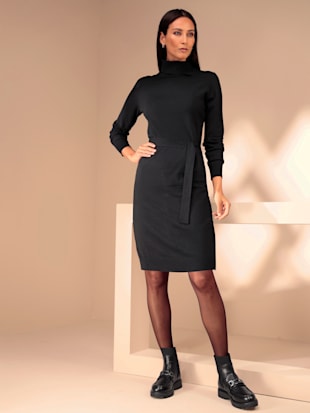 Robe en tricot col roulé flatteur (Image 1)