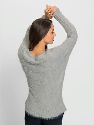 Pull broderie pailletée