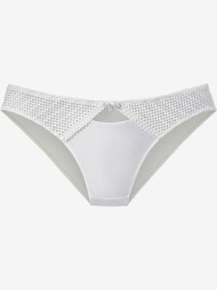 Slip féminin avec coupe enveloppante