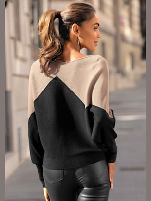 Pull en tricot large encolure