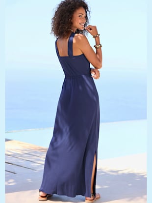 Robe longue encolure en v