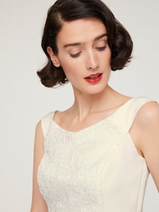Débardeur en dentelle look tendance à paillettes
