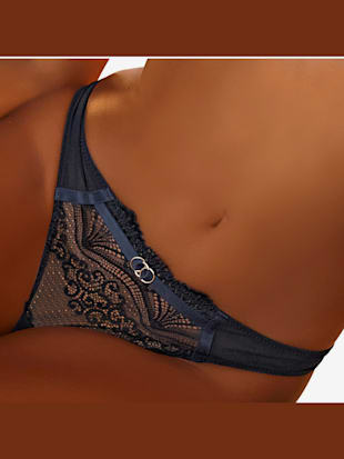 String sexy en maille transparente