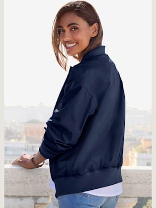 Blouson léger aux détails couleur or (Image 2)