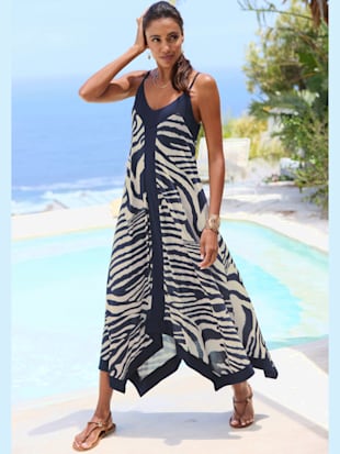 Robe longue col v profond