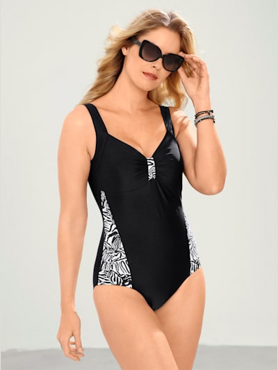 Maillot de bain bon. b, c, d
