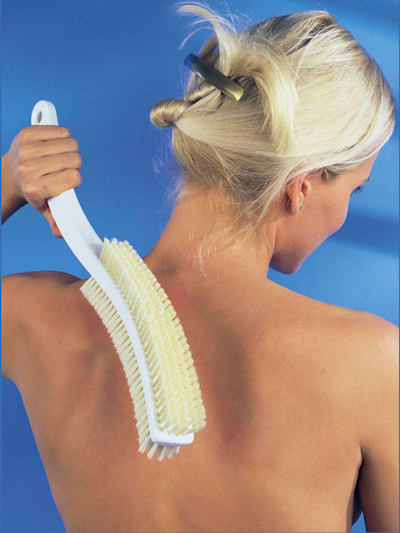 Brosse pour le corps manche long