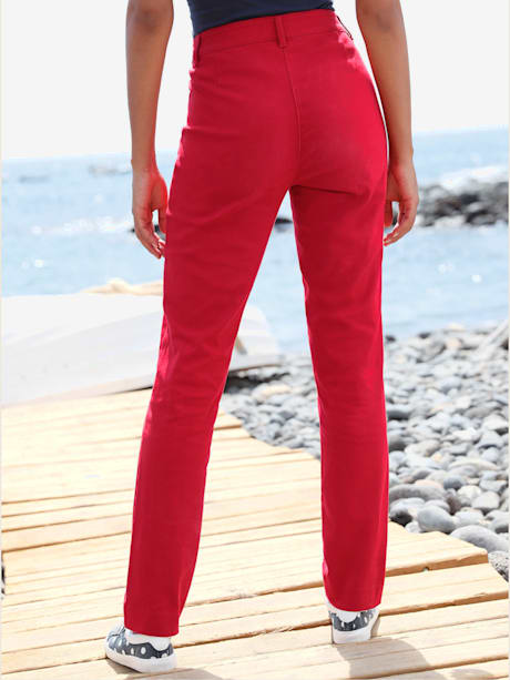 Pantalon coupe ajustée et au coloris tendance