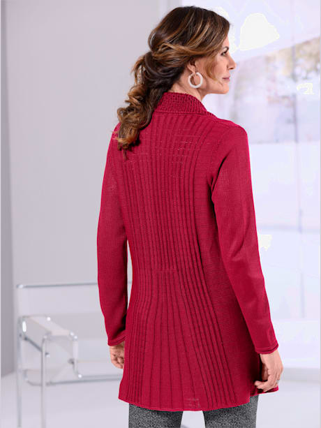 Veste en tricot superbe motif tricoté