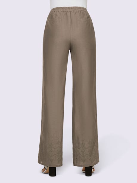 Pantalon peu froissable