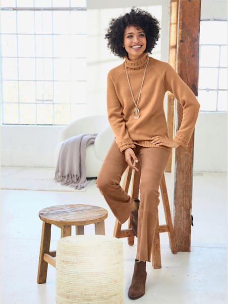 Pull col montant mélange de matériaux de qualité avec viscose, laine vierge (mérinos) et cachemire