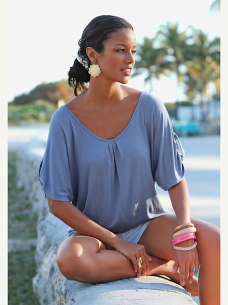 T-shirt de plage joli détail crochet au dos