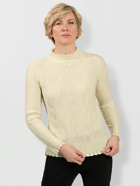 Pull à col montant finitions arrondies