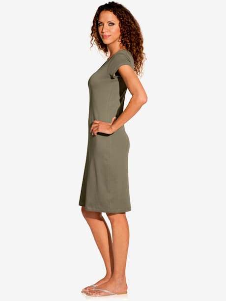 Robe légère basique sobre en qualité estivale
