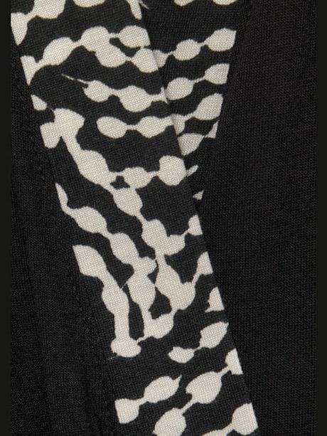 Kimono avec bordure contrastée à motifs sur le bord avant et à la finition des manches