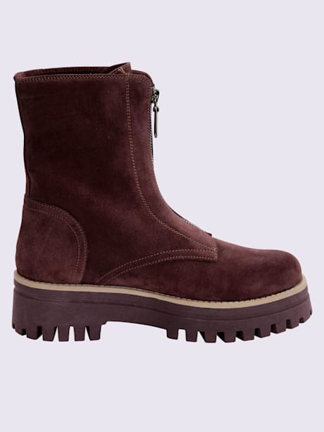 Bottines cuir velours de vache.