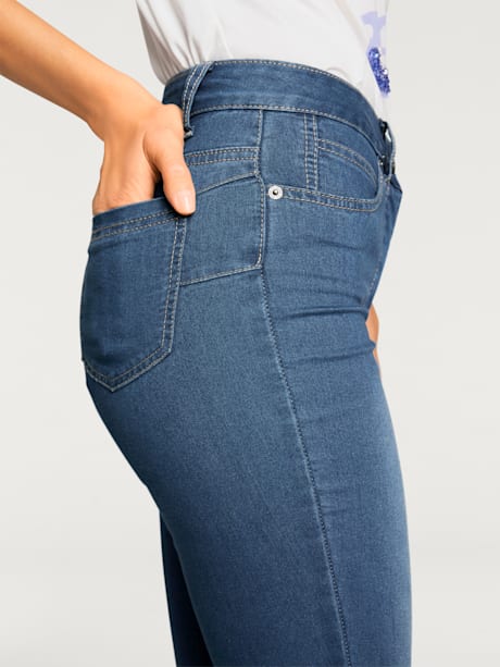Jeans effet ventre plat coupe skinny tendance