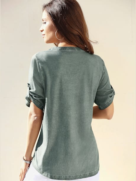 T-shirt femme col rond petit v patte boutonnière