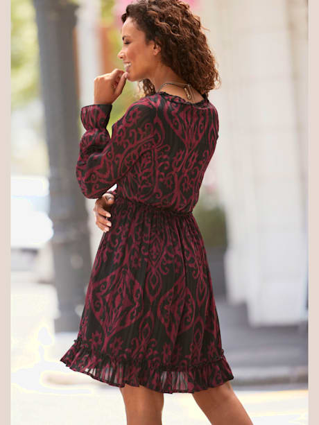 Robe en mousseline encolure en v dégagée