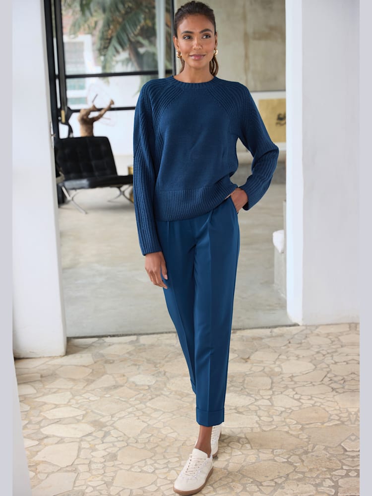 Pantalon 7/8 poches fendues pratiques, couleur bleu, taille 42, marque LASCANA - helline