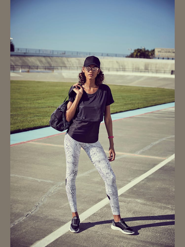 T-shirt technique t-shirt performance doublé, couleur noir, taille S (38/40), marque LASCANA ACTIVE - helline
